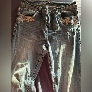 Distressed size 20 Grace jeans